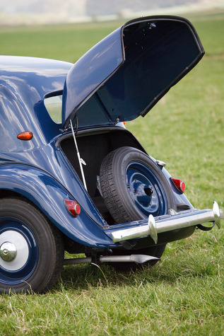 citroen-11bl-1955-15.jpg
